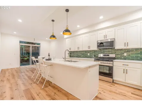 11819 SW 60th Avenue Portland OR 97219
