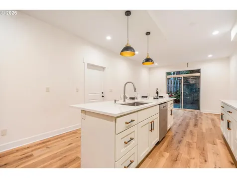 11819 SW 60th Avenue Portland OR 97219