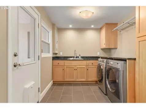 1655 Prospect Drive Eugene OR 97403