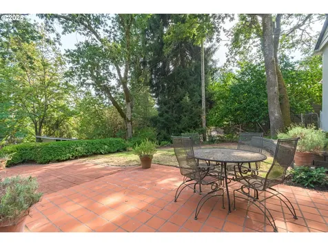 1655 Prospect Drive Eugene OR 97403