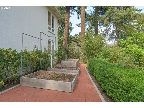 1655 Prospect Drive Eugene OR 97403