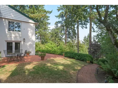 1655 Prospect Drive Eugene OR 97403
