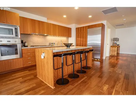 841 S Gaines Street Portland OR 97239