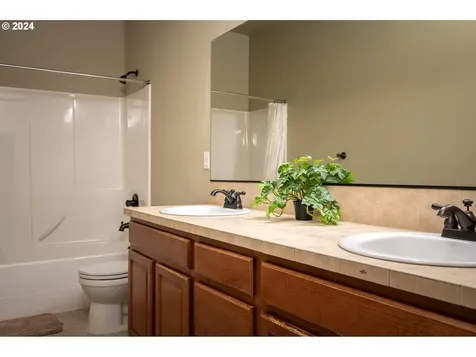 22897 SW Cowlitz Drive Tualatin OR 97062