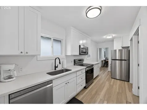 857 S 2nd Street Coos Bay OR 97420