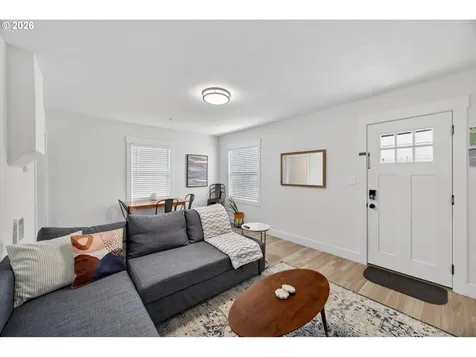 857 S 2nd Street Coos Bay OR 97420