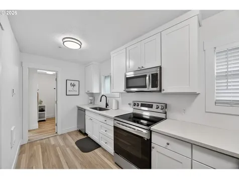 857 S 2nd Street Coos Bay OR 97420