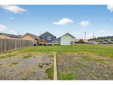 857 S 2nd Street Coos Bay OR 97420