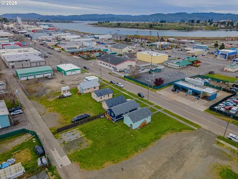 857 S 2nd Street Coos Bay OR 97420