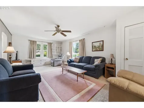 1285 E Ellendale Avenue Dallas OR 97338