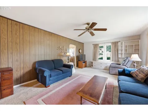 1285 E Ellendale Avenue Dallas OR 97338