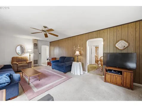 1285 E Ellendale Avenue Dallas OR 97338