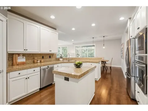 514 NW 24th Circle Camas WA 98607