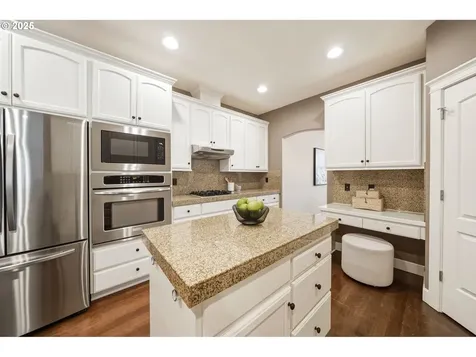 514 NW 24th Circle Camas WA 98607