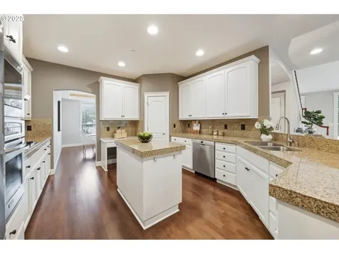 514 NW 24th Circle Camas WA 98607