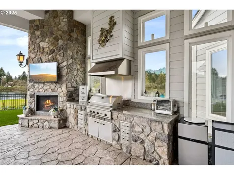 2567 Lewis River Road Woodland WA 98674