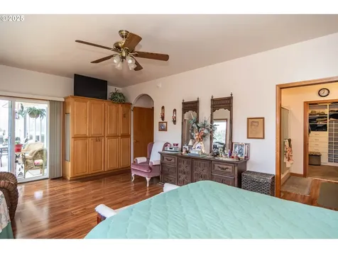 551 NW Rachel Lynn Way Roseburg OR 97471