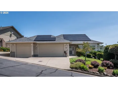 551 NW Rachel Lynn Way Roseburg OR 97471