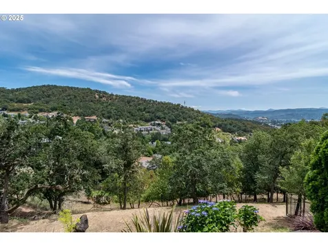 551 NW Rachel Lynn Way Roseburg OR 97471