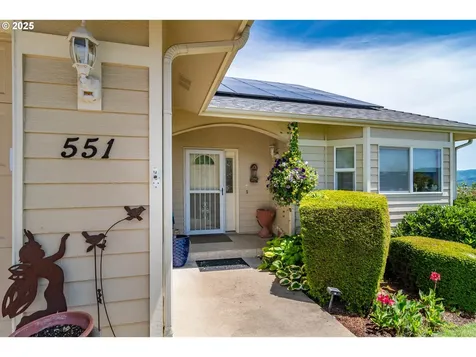 551 NW Rachel Lynn Way Roseburg OR 97471