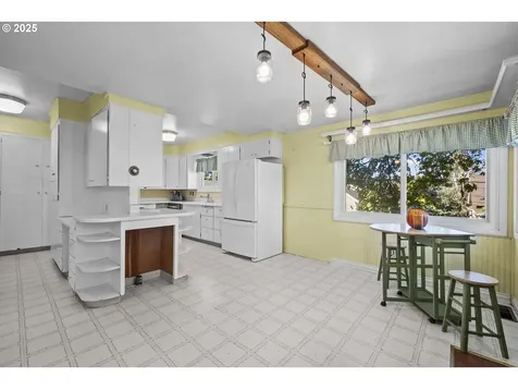 1301 9th Street Oregon City OR 97045