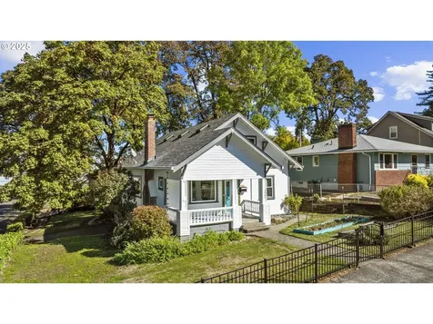 1301 9th Street Oregon City OR 97045