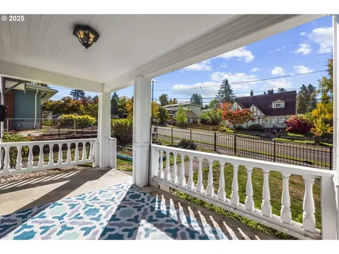 1301 9th Street Oregon City OR 97045