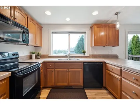 3325 Columbia Heights Road Longview WA 98632