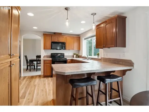 3325 Columbia Heights Road Longview WA 98632