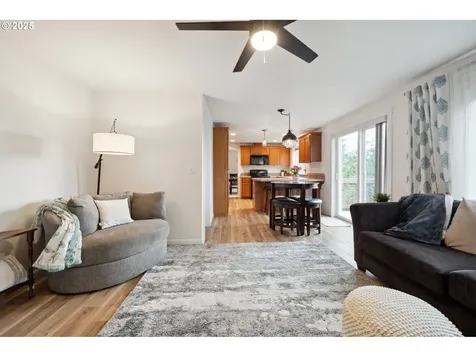 3325 Columbia Heights Road Longview WA 98632