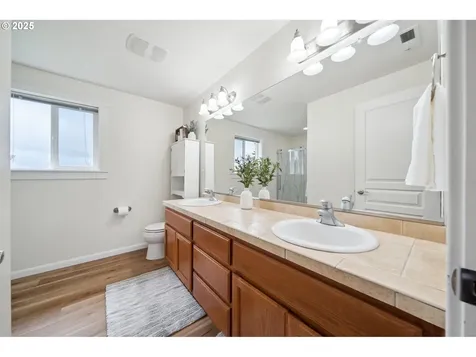 3325 Columbia Heights Road Longview WA 98632
