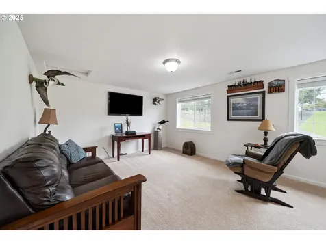 3325 Columbia Heights Road Longview WA 98632