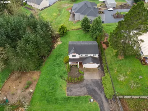 3325 Columbia Heights Road Longview WA 98632