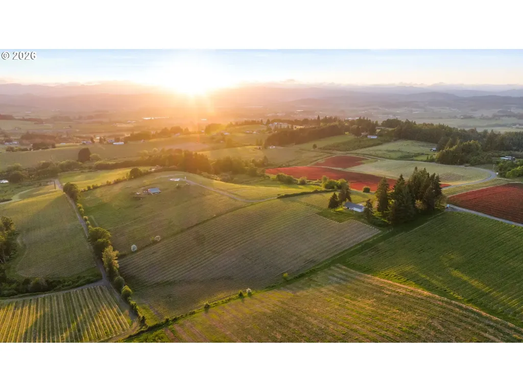 8810 NE Blackburn Road Yamhill OR 97148