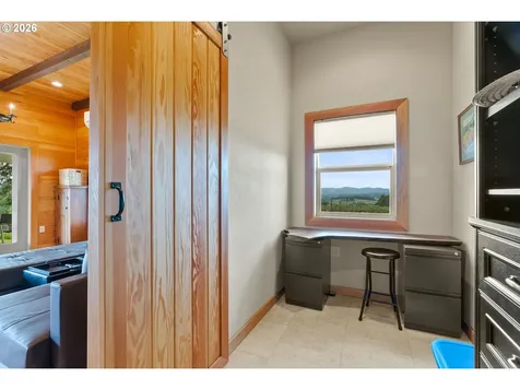 8810 NE Blackburn Road Yamhill OR 97148
