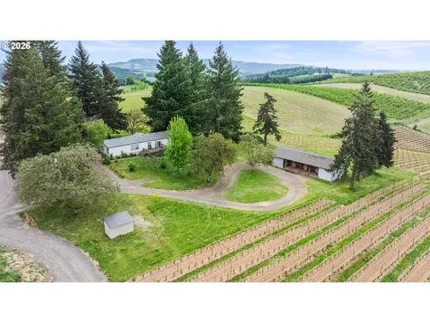 8810 NE Blackburn Road Yamhill OR 97148