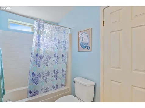 8325 SE Sky Vista Drive Amity OR 97101