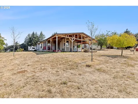 8325 SE Sky Vista Drive Amity OR 97101