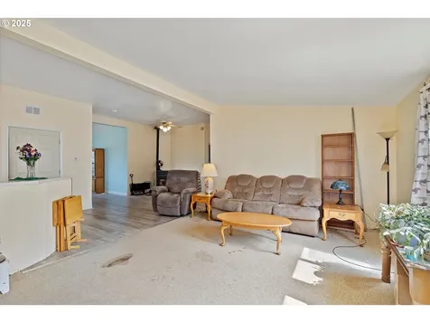 8325 SE Sky Vista Drive Amity OR 97101