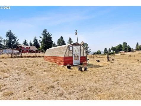 8325 SE Sky Vista Drive Amity OR 97101