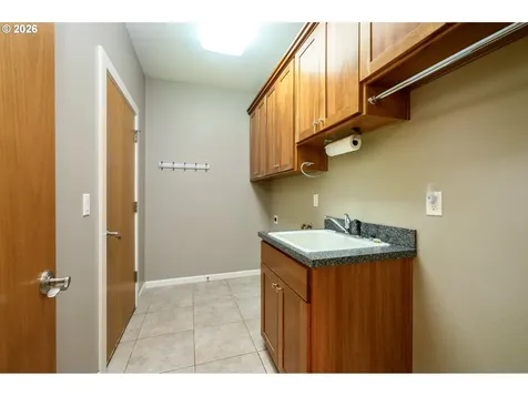 1924 NW Wallace Road Mcminnville OR 97128
