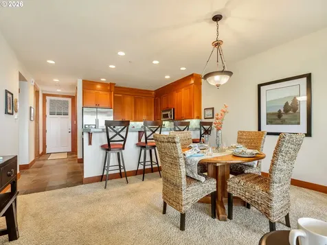 3924 Sunset Boulevard Seaside OR 97138