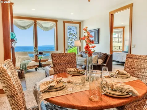 3924 Sunset Boulevard Seaside OR 97138