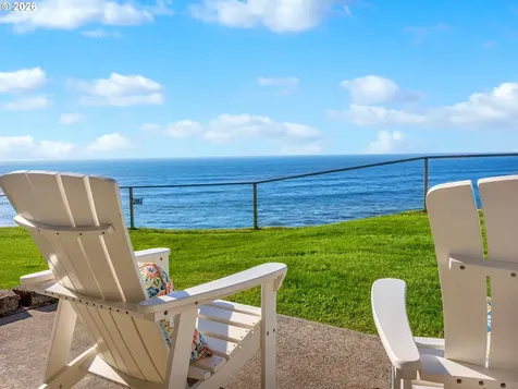 3924 Sunset Boulevard Seaside OR 97138