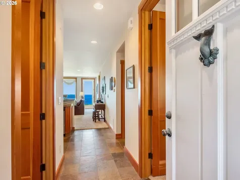 3924 Sunset Boulevard Seaside OR 97138