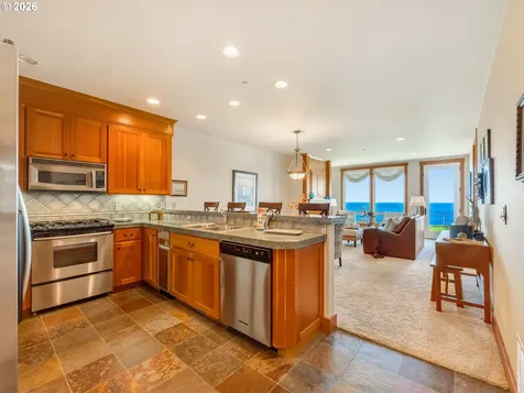 3924 Sunset Boulevard Seaside OR 97138