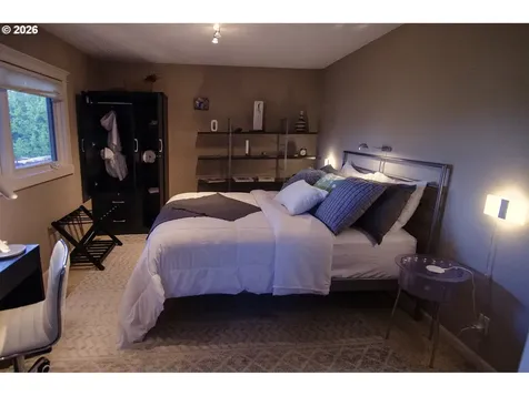 1425 NE Hillview Court Roseburg OR 97470