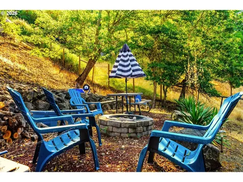 1425 NE Hillview Court Roseburg OR 97470