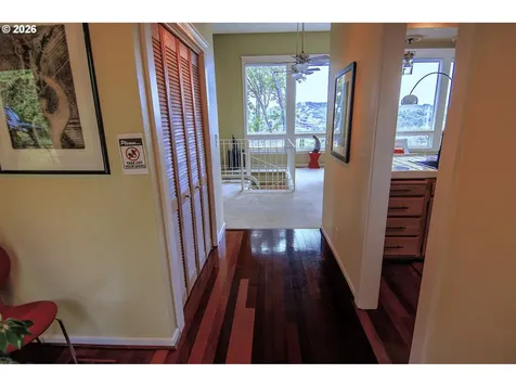 1425 NE Hillview Court Roseburg OR 97470