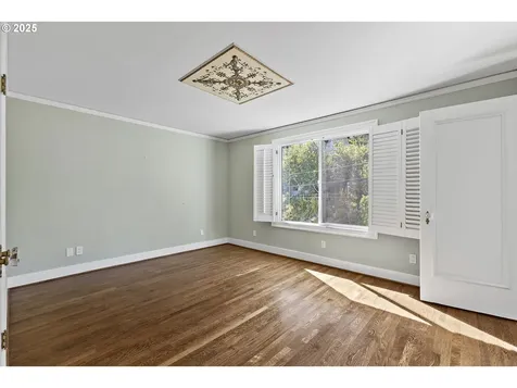 2869 SW Champlain Drive Portland OR 97205